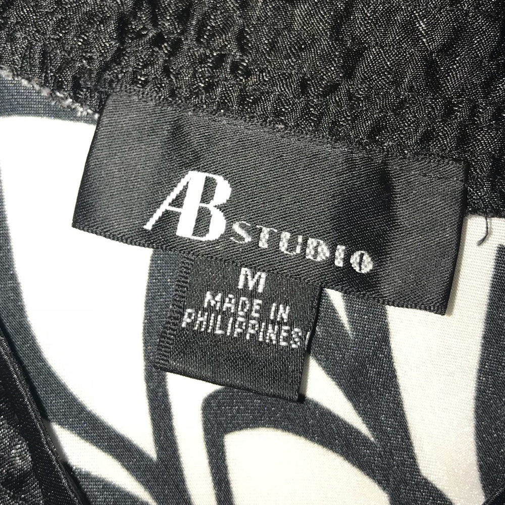 AB Studio Tank Top - Picture 2 of 3